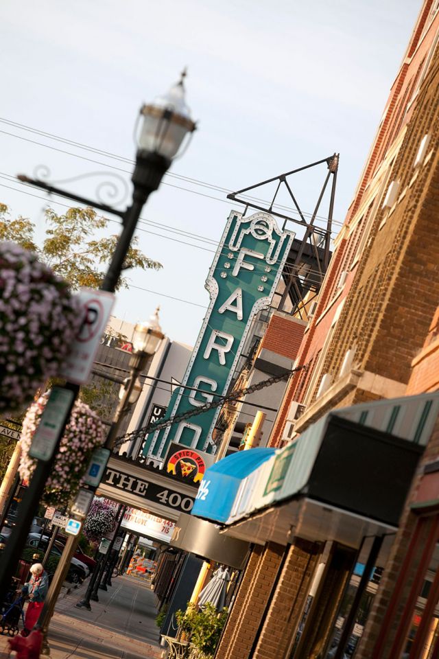 Downtown-Broadway_Fargo-Theatre