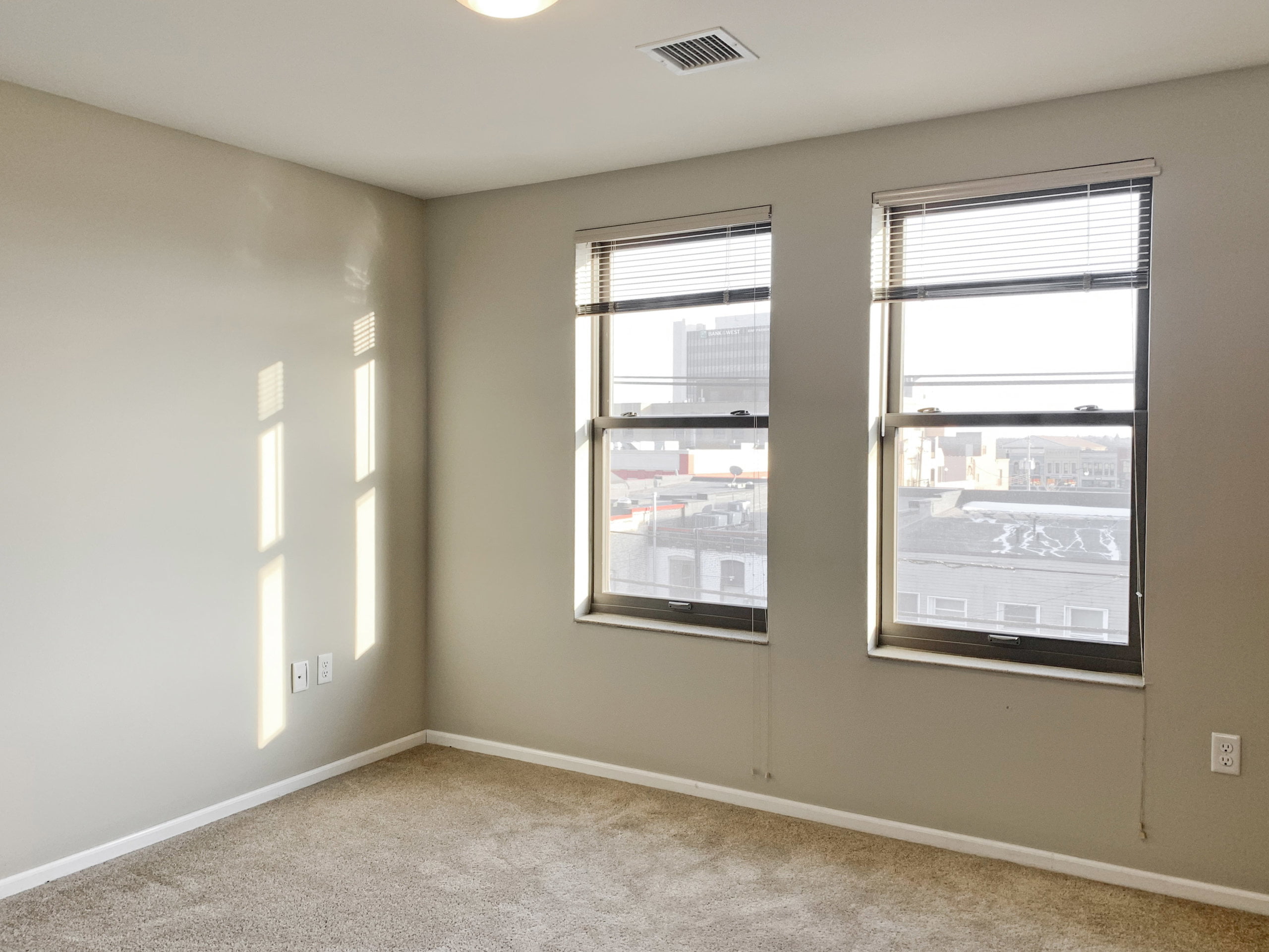 Picture of Park Place Woods Apartments Stock Photos - Dreamstime