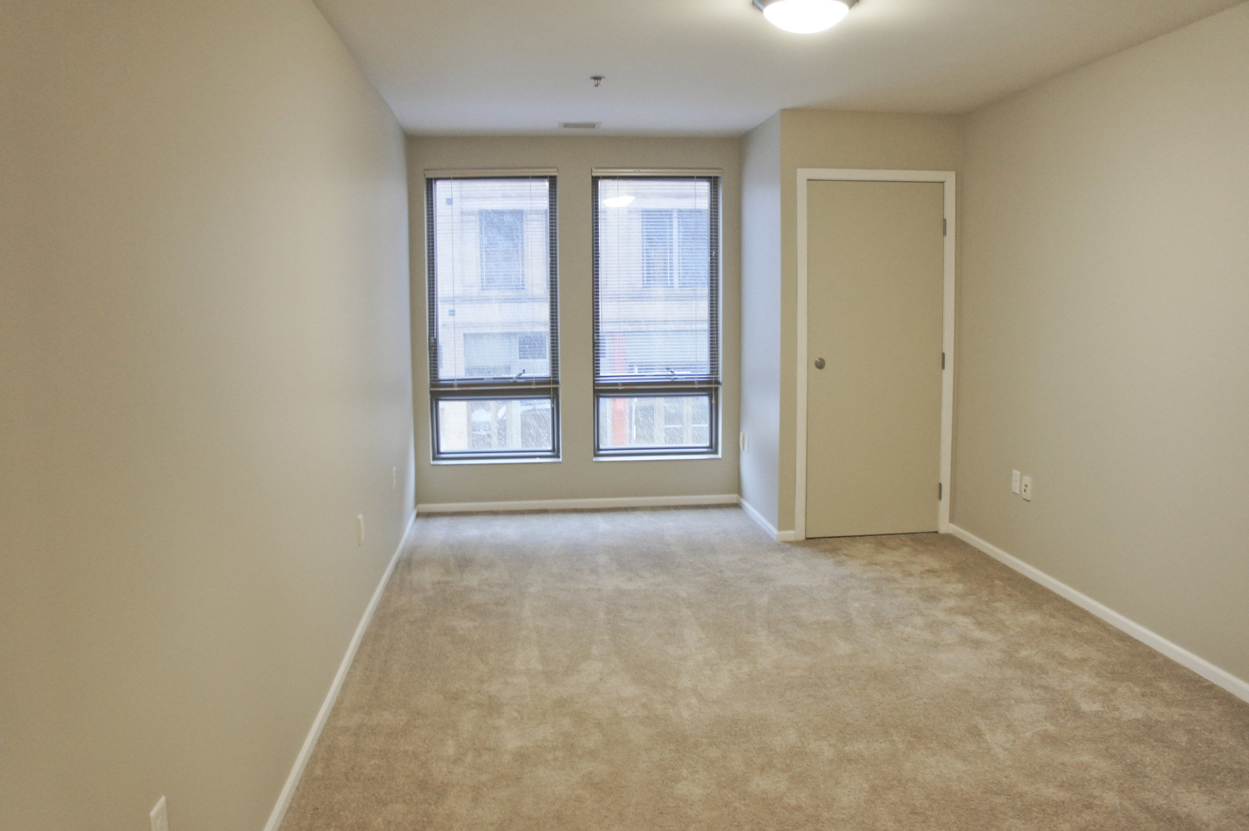 Studio Condo for Rent at Race Course Road for $270 SGD/mo | U6164271